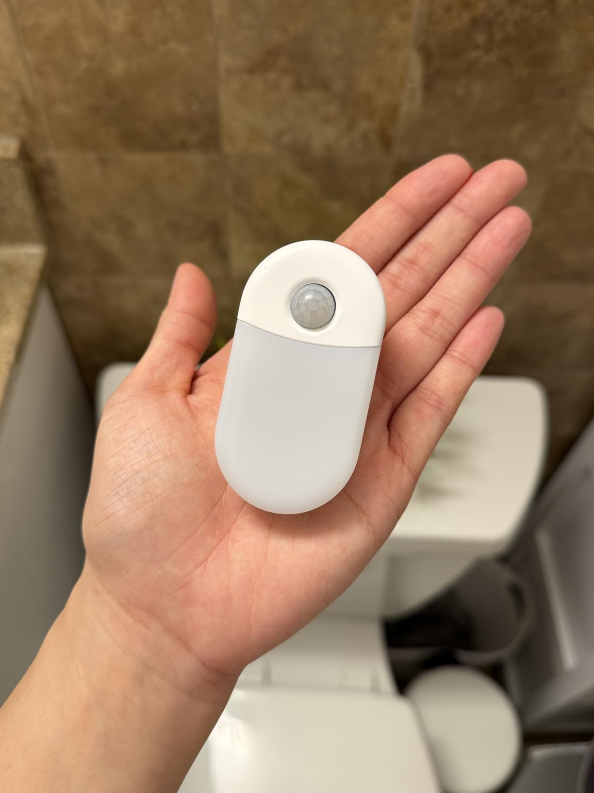L LOHAS LED Motion Sensor Night Light, Motion Sensor Light Indoor, 30/60LM customer photo 2