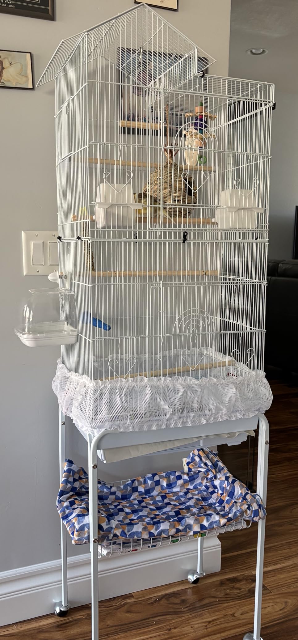 Yaheetech 62.5-inch Roof Top Flight Bird Cage for Parakeets Cockatiels Conures Finches Lovebirds Canaries Budgies Small Parrots, Large Birdcage with Detachable Rolling Stand, White customer photo 1