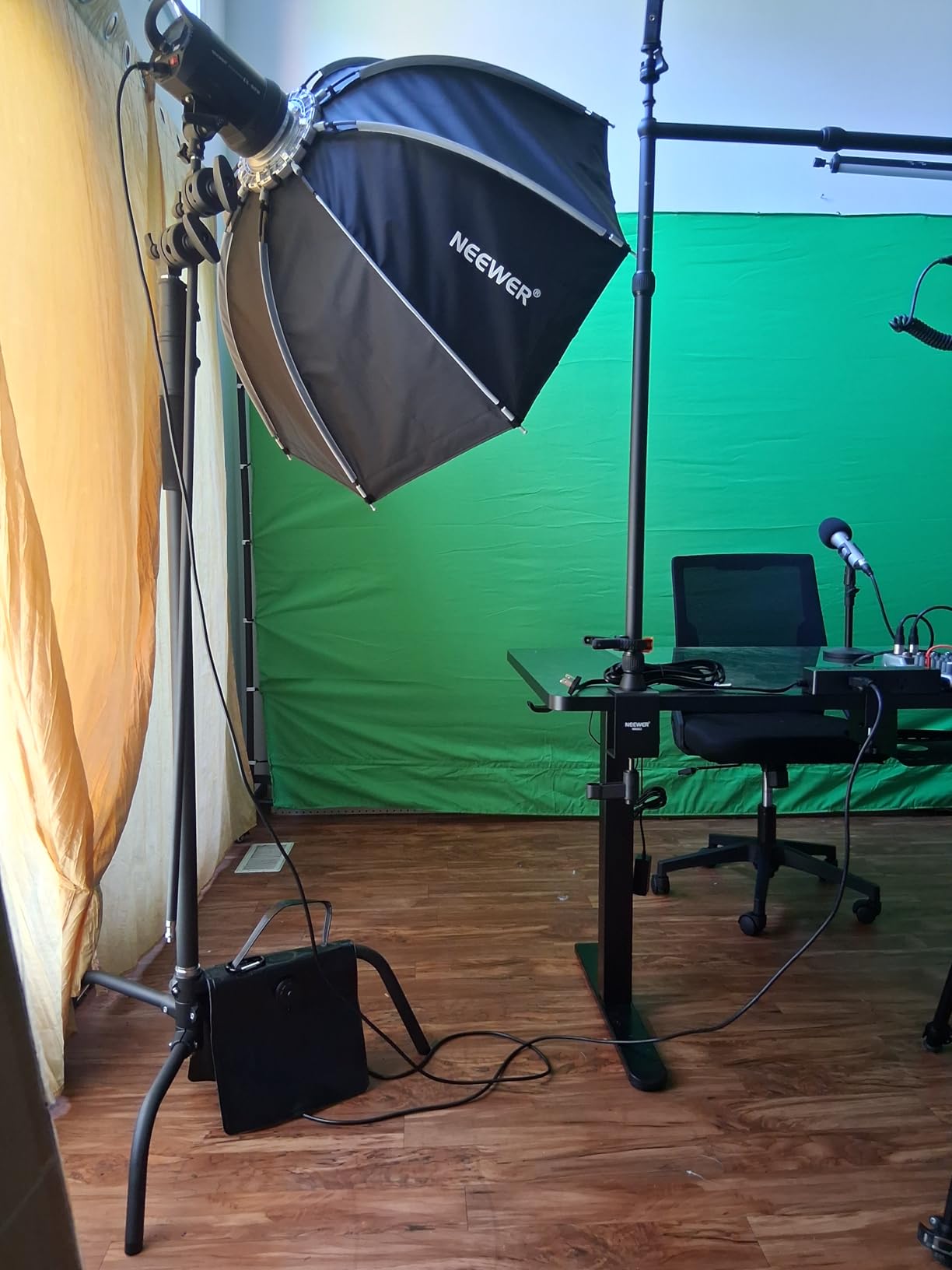 LOMTAP C Stand with Boom Arm, 10.8ft/330cm Heavy Duty Light Stand customer photo 1