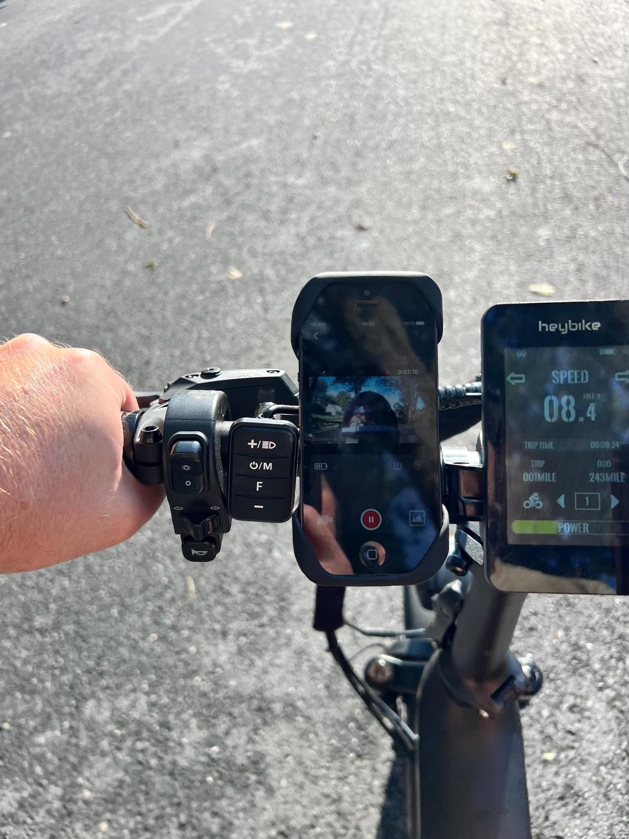 SJCAM SJ4000 Pro-Grade 4K Action Camera, 40MP 3-Axis EIS Stabilization Motorcycle Sport Camera, 170°FOV Waterproof Camera Underwater, 5X Zoom, Dual Batteries, 32G SD Card and Helmet Accessory Kit customer photo 1