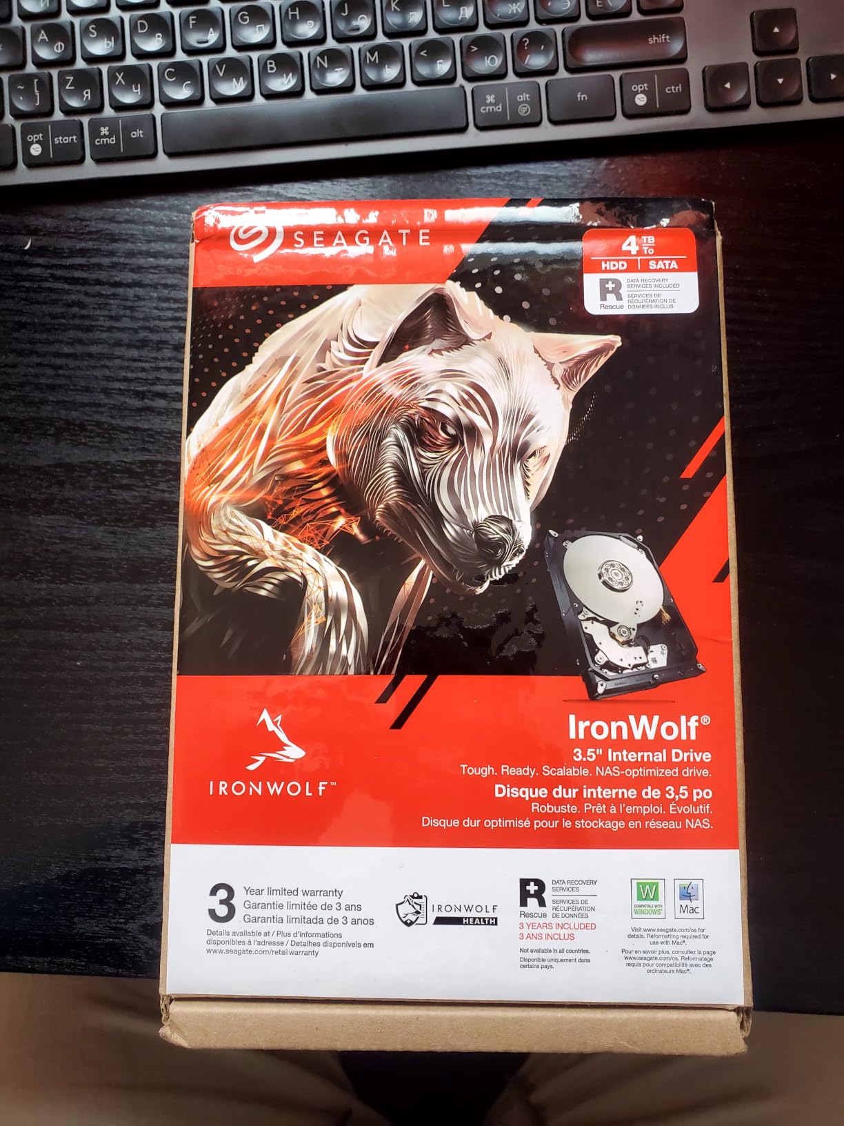 Seagate IronWolf 4TB NAS Internal Hard Drive CMR 3.5 Inch SATA 6Gb/s 5400 RPM 64MB Cache for RAID Network Attached Storage Rescue Services (ST4000VNZ06/006) customer photo 2
