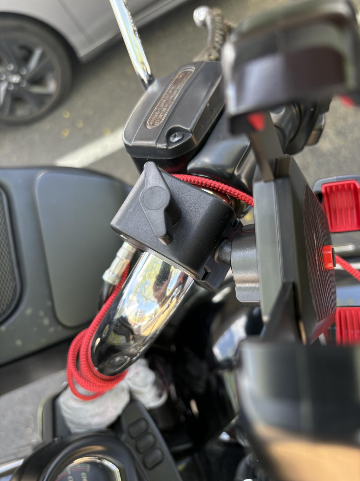 JOYROOM Motorcycle Phone Mount, [1s Auto Lock][100mph Military Anti-Shake] Bike Phone Holder for Bicycle, [10s Quick Install] Handlebar Phone Mount, Compatible with iPhone, Samsung, All Cell Phone customer photo 1