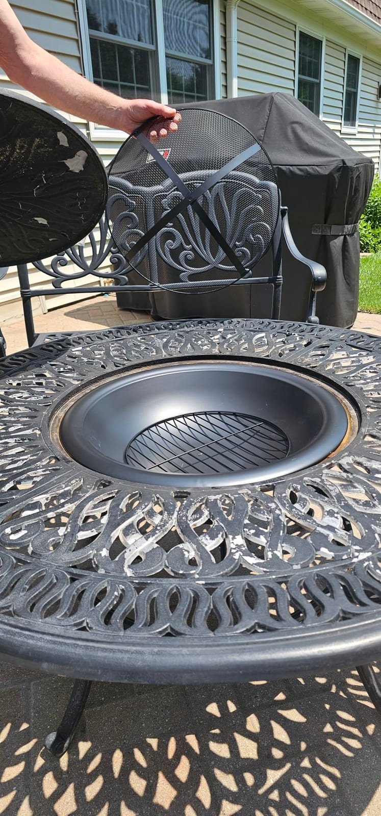 Gas One 22 in Outdoor– Wood Burning Fire Pit with Mesh Lid and Fire Picker – Durable Alloy Steel Fire Pits for Outside – Small Fire Pit for Backyard, Porch, Deck, Camping, BBQ customer photo 1