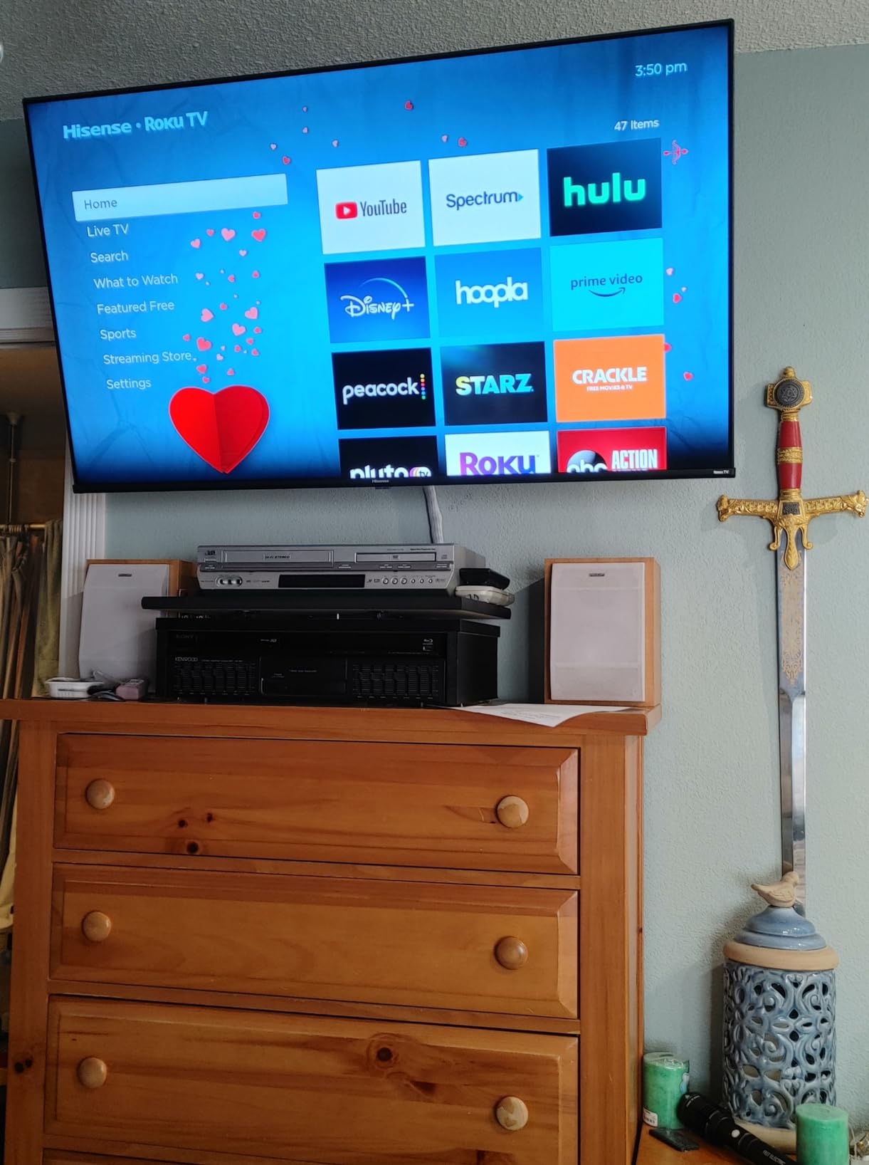 Hisense 43-Inch Class R6 Series 4K UHD Smart Roku TV with Alexa Compatibility, Dolby Vision HDR, DTS Studio Sound, Game Mode (43R6G) customer photo 1