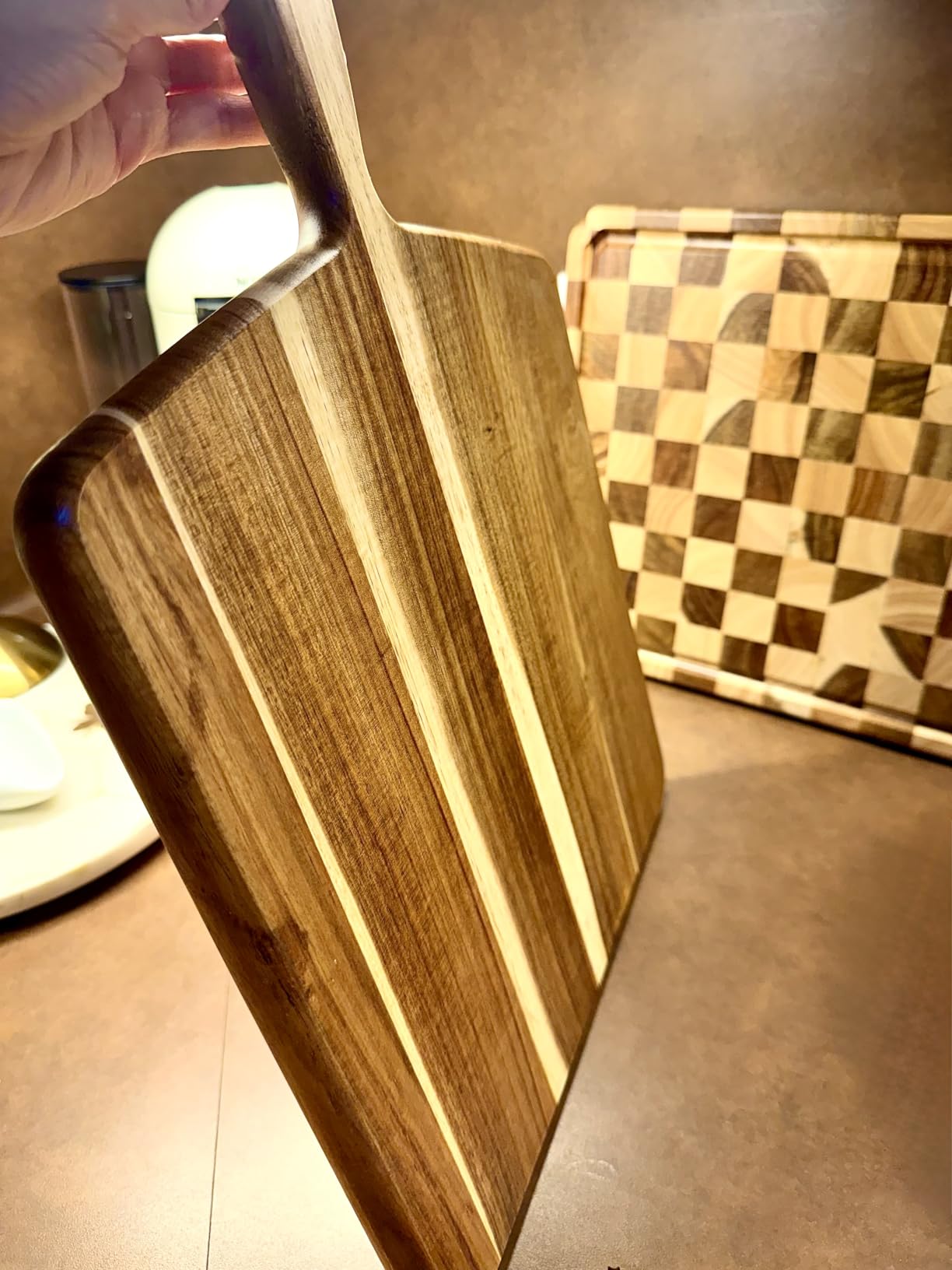 Acacia Wood Cutting Board and Chopping Board with Handle for Meat, Cheese Board, Vegetables, Bread, and Charcuterie - Decorative Wooden Serving Board for Kitchen and Dining Room, Large 17