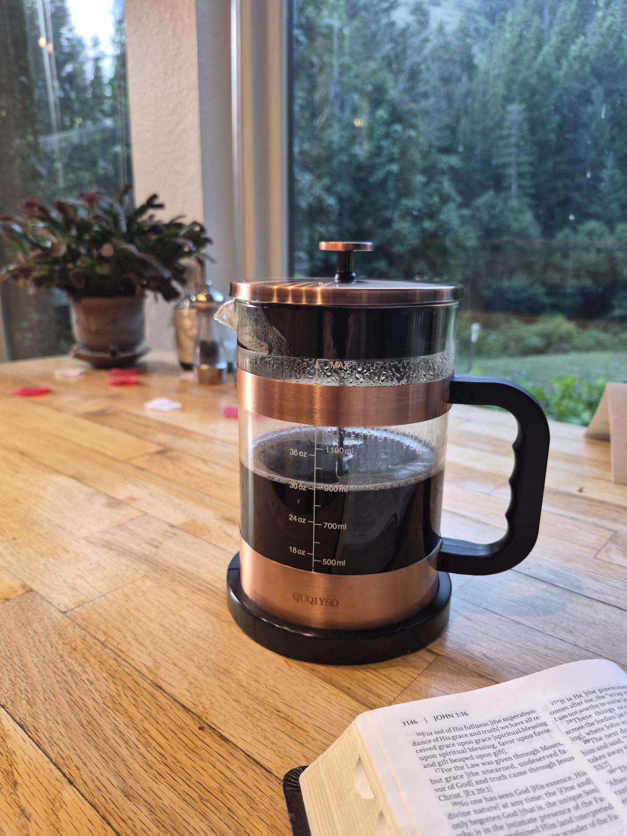 QUQIYSO French Press Coffee Maker, Borosilicate Glass Coffee Press customer photo 1