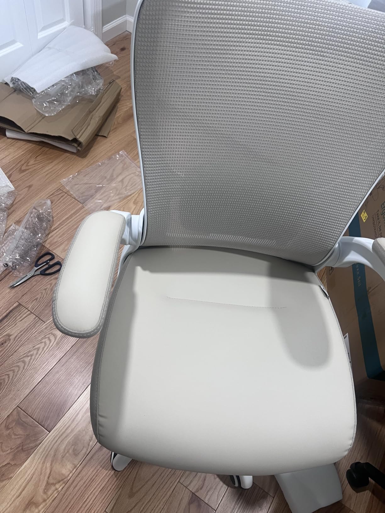 MUXX.STIL Office Chair, Ergonomic Desk Chair with Adjustable Lumbar Support and Flip up Armrest, Breathable Mesh Computer Chair for Home Office, Black customer photo 1