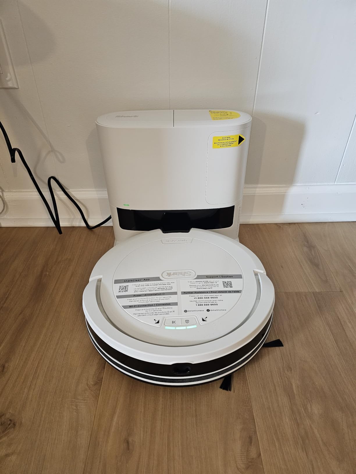 Shark Matrix Plus 2-in-1 Robot Vacuum & Mop, Black/Silver,RV2610WA customer photo 1