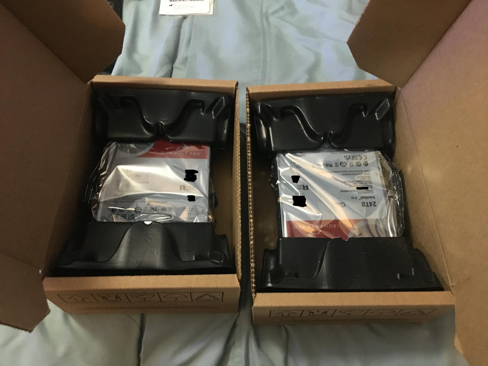 Seagate IronWolf Pro, 16 TB, Enterprise NAS Internal HDD –CMR 3.5 Inch, SATA 6 Gb/s, 7,200 RPM, 256 MB Cache for RAID Network Attached Storage (ST16000NT001) customer photo 1