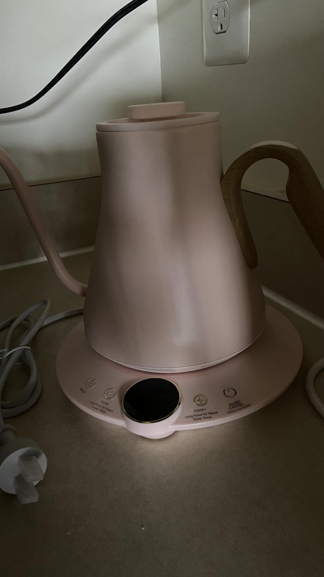 INTASTING Gooseneck Electric Kettle with ±1℉ Temperature Control 0.9 Liter customer photo 2