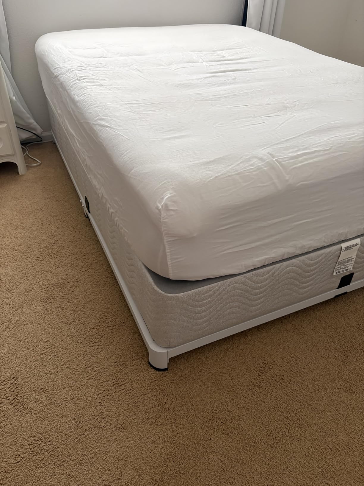MAF 14 Inch Queen Metal Platform Bed Frame with Round Corner Legs customer photo 1
