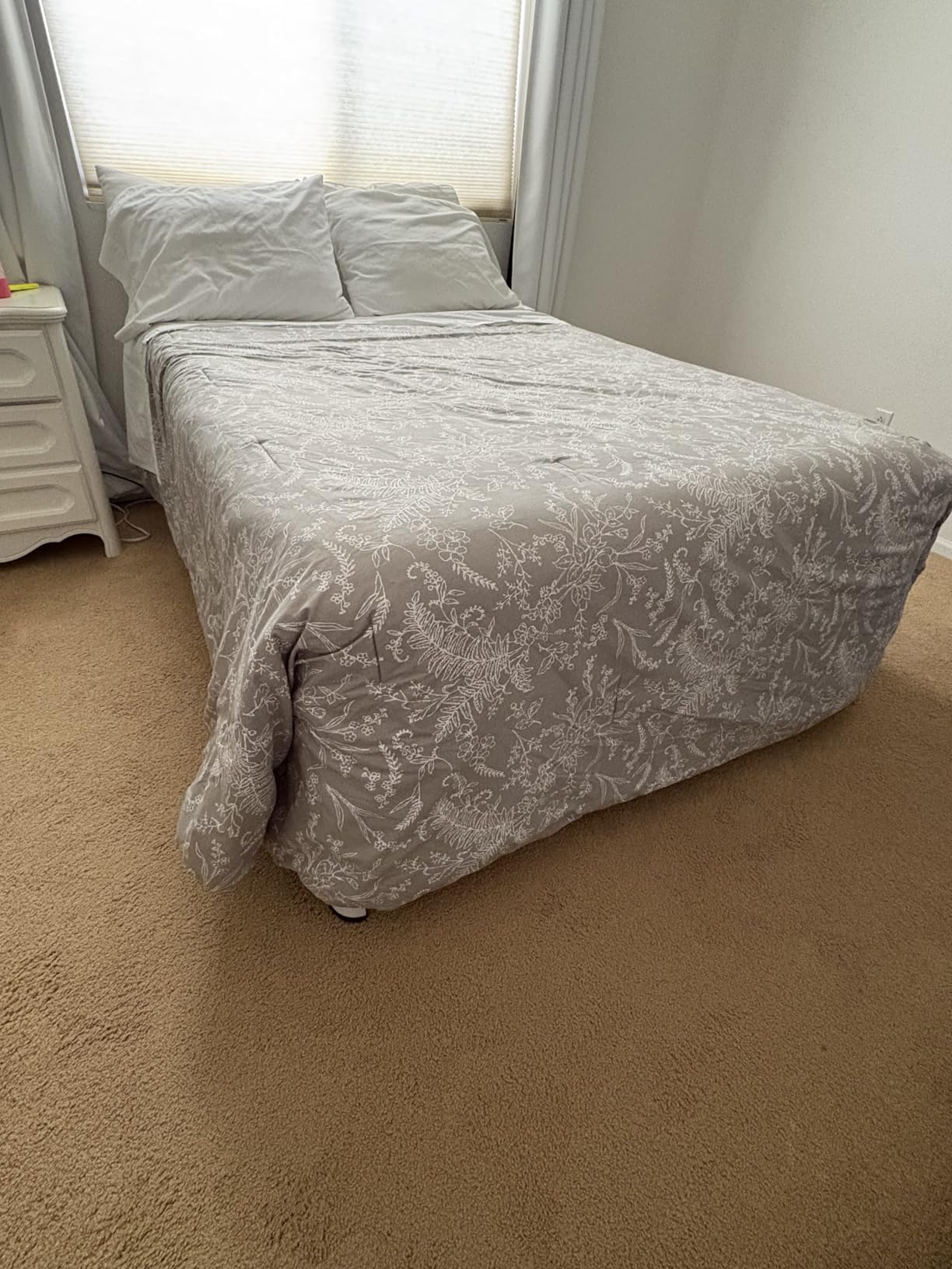MAF 14 Inch Queen Metal Platform Bed Frame with Round Corner Legs customer photo 2