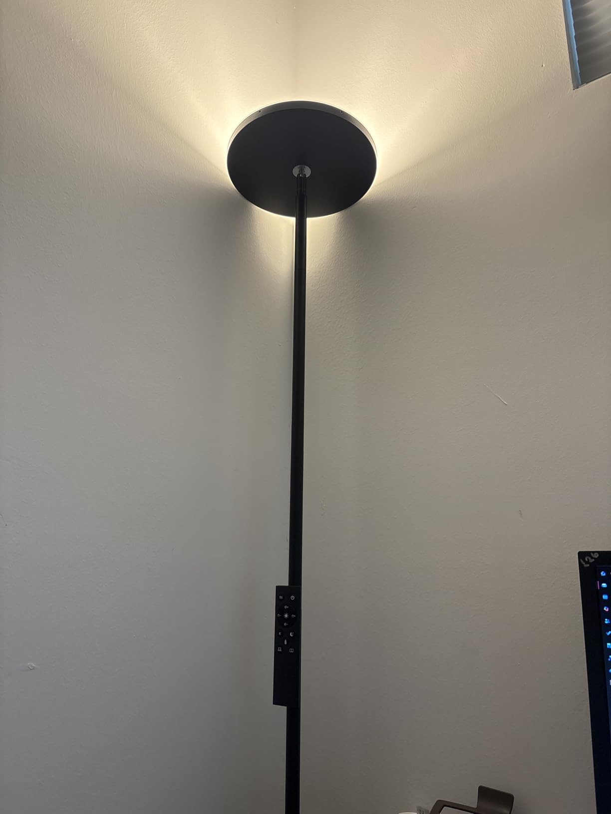 Yikuneng RGB Torchiere Floor Lamps for Living Room, 3600LM 36W Bright LED Standing Lamp with Remote, Modern Color Changing Tall Lamp with Stepless Dimming, 69