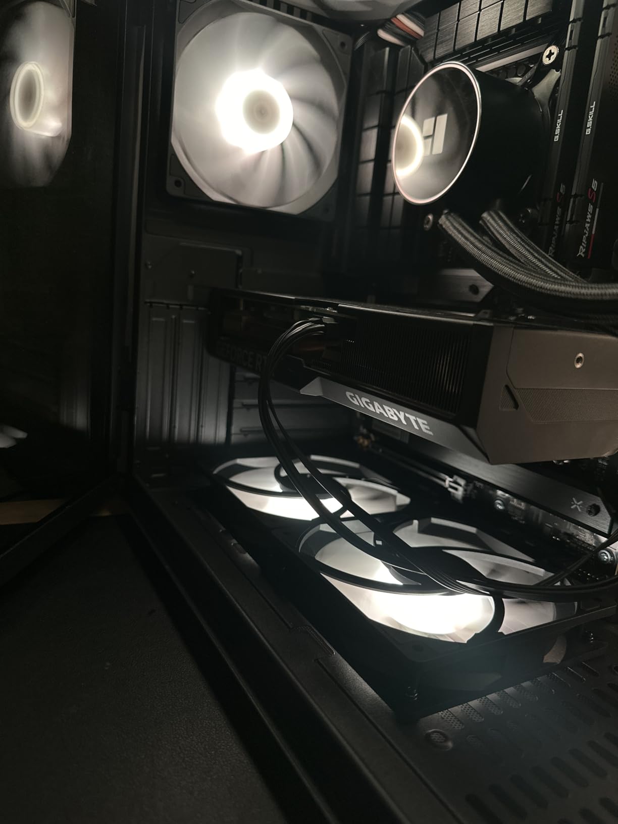 Thermalright TL-C12C-S X3 CPU Fan 120mm ARGB Case Cooler Fan, 4pin PWM Silent Computer with S-FDB Bearing Included, up to 1550RPM Cooling Fan(3 Quantities) (TL-C12C-S X3-D2) customer photo 2