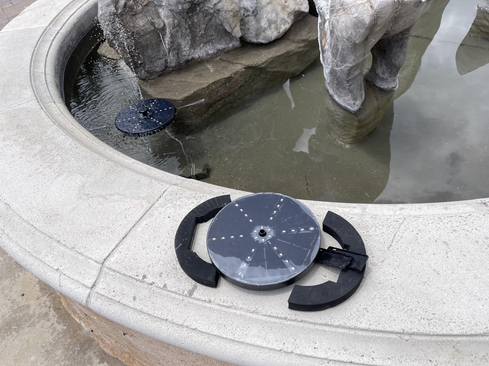 Solar Bird Bath Fountains Upgraded, 4W Solar Powered Water Fountain Pump with 4000 Battery, 7 Nozzles & 4 Fixers, Colorful LED Lights for Garden, Swimming Pool, Pond, Fish Tank and Outdoor customer photo 1