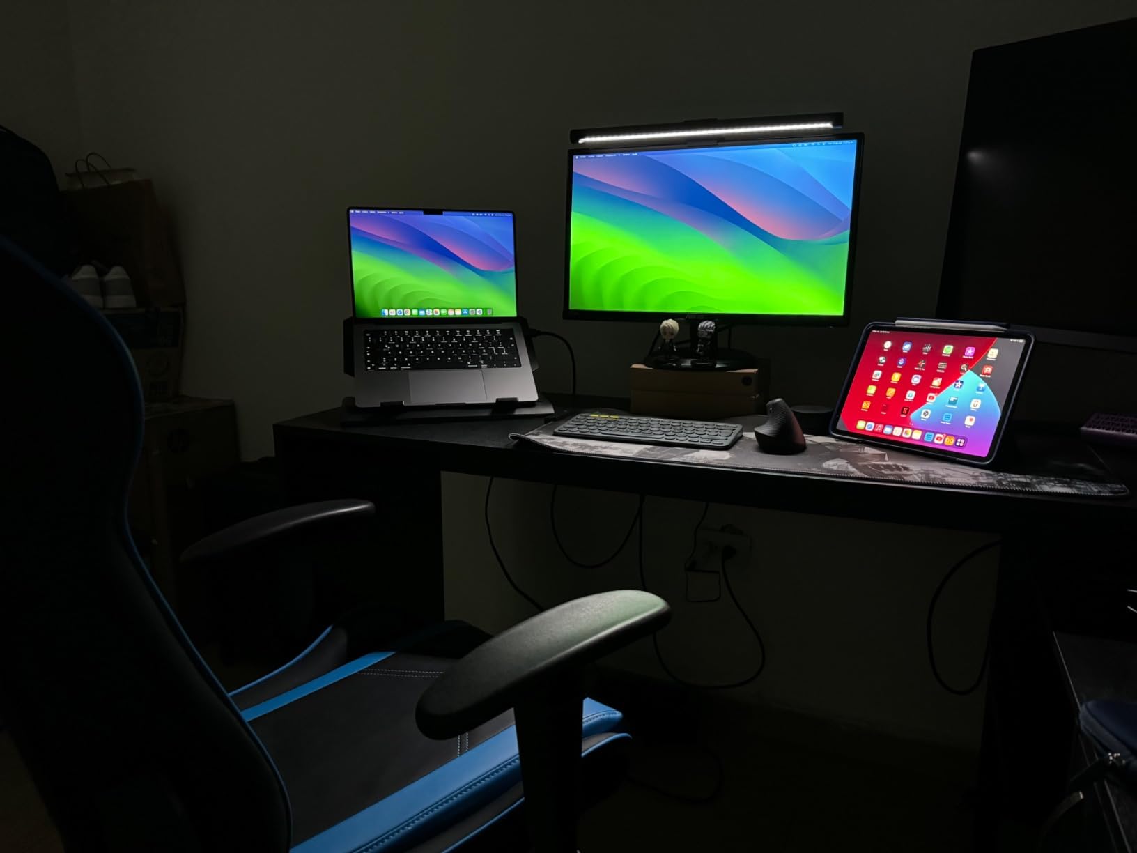 Xiaomi Mi Computer Monitor Light Bar - Wireless Control, Easy Installation, Extra Computer Lighting w/o Taking Desktop Space customer photo 2
