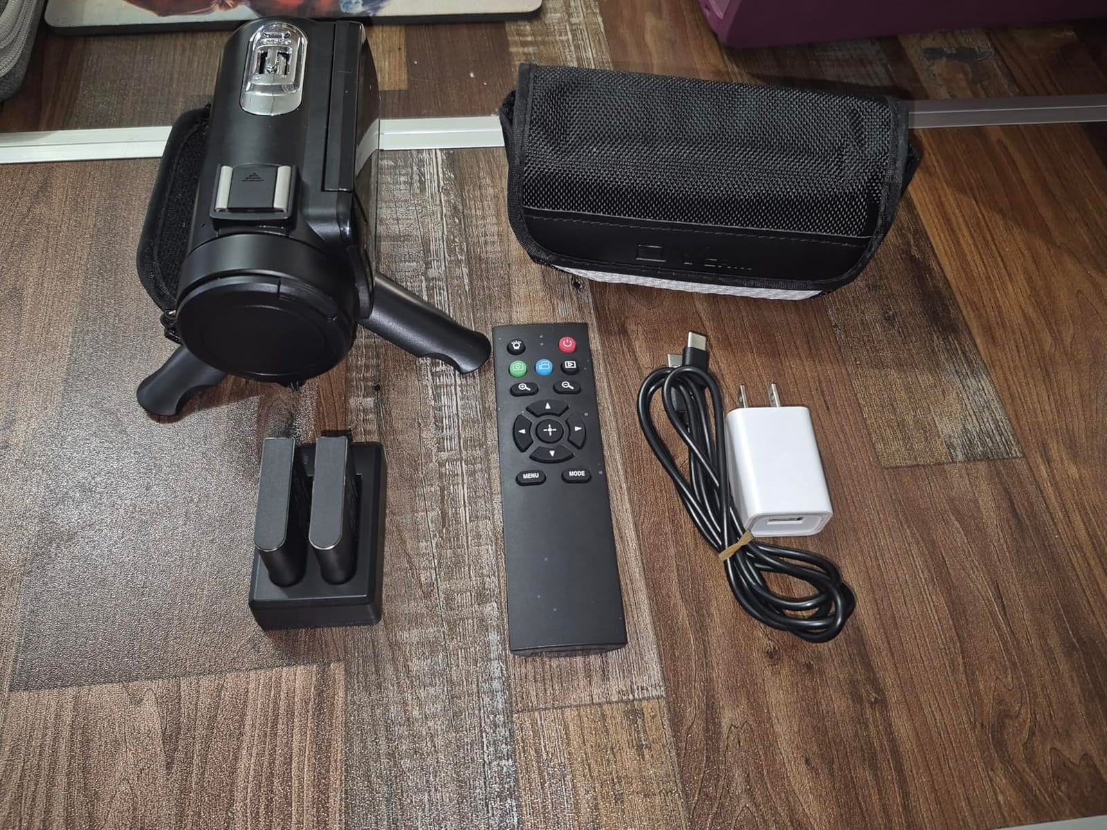 VETEK Video Camera 8k Camcorder 48MP UHD WiFi Vlogging Camera for YouTube customer photo 1