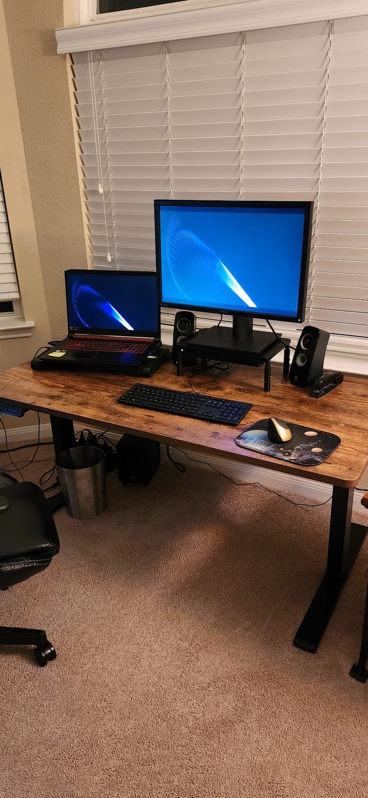 FLEXISPOT E6 3-Stage Dual Motor Electric Standing Desk 55 x 28 Sit Stand Up Desk, Holds 220 lbs, Adjustable Height w/Memory Presets, One-Piece Black Desktop & Black Frame, Ships in 2 Boxes customer photo 1