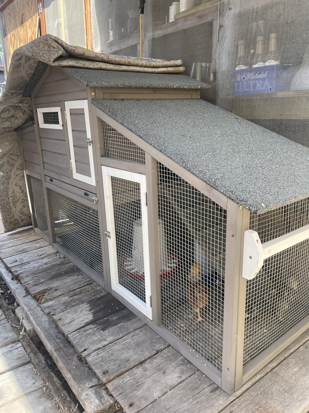 Ketive Large Wooden Chicken Coop with Run and Wheels, Grey customer photo 1