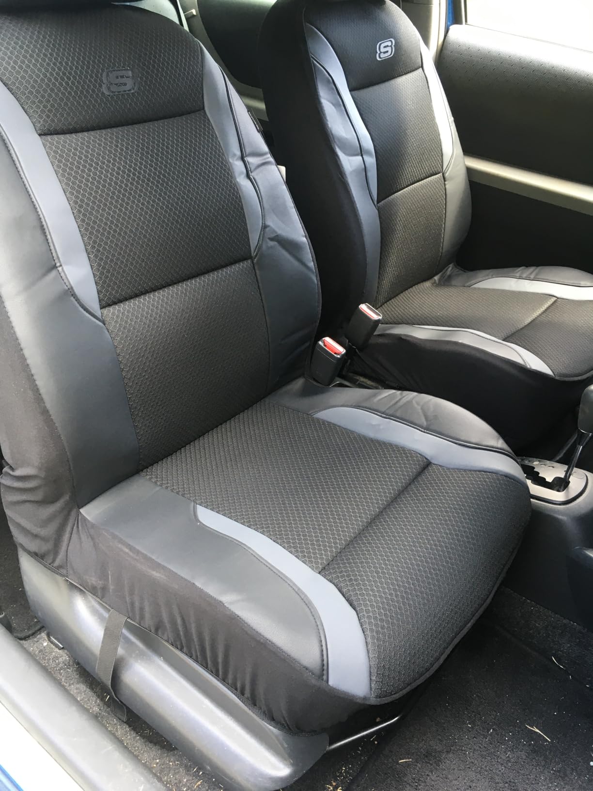 Skechers Memory Foam Seat Covers, Air Cool Mesh Thick Car Seat Covers, Car Seat Covers Front Seats Airbag Compatible, Universal Automotive Comfort for Most Cars, Vans, Trucks, SUV,Black customer photo 2