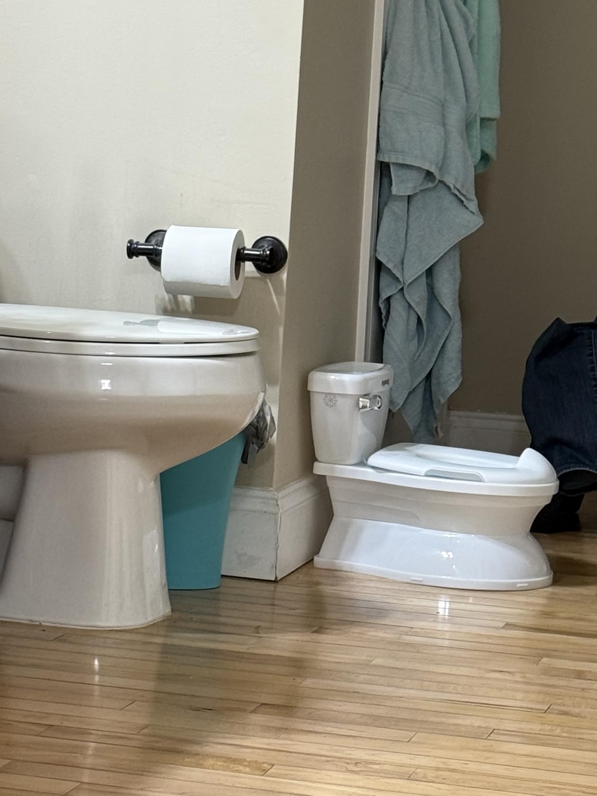 Ingenuity My Size Potty Pro 2-in-1 Potty Training Toilet, Floor Potty with Removable Potty Seat for Standard Toilets, Realistic Flushing Sound, for Toddlers Ages 18+ Months, Up to 50 lb customer photo 2