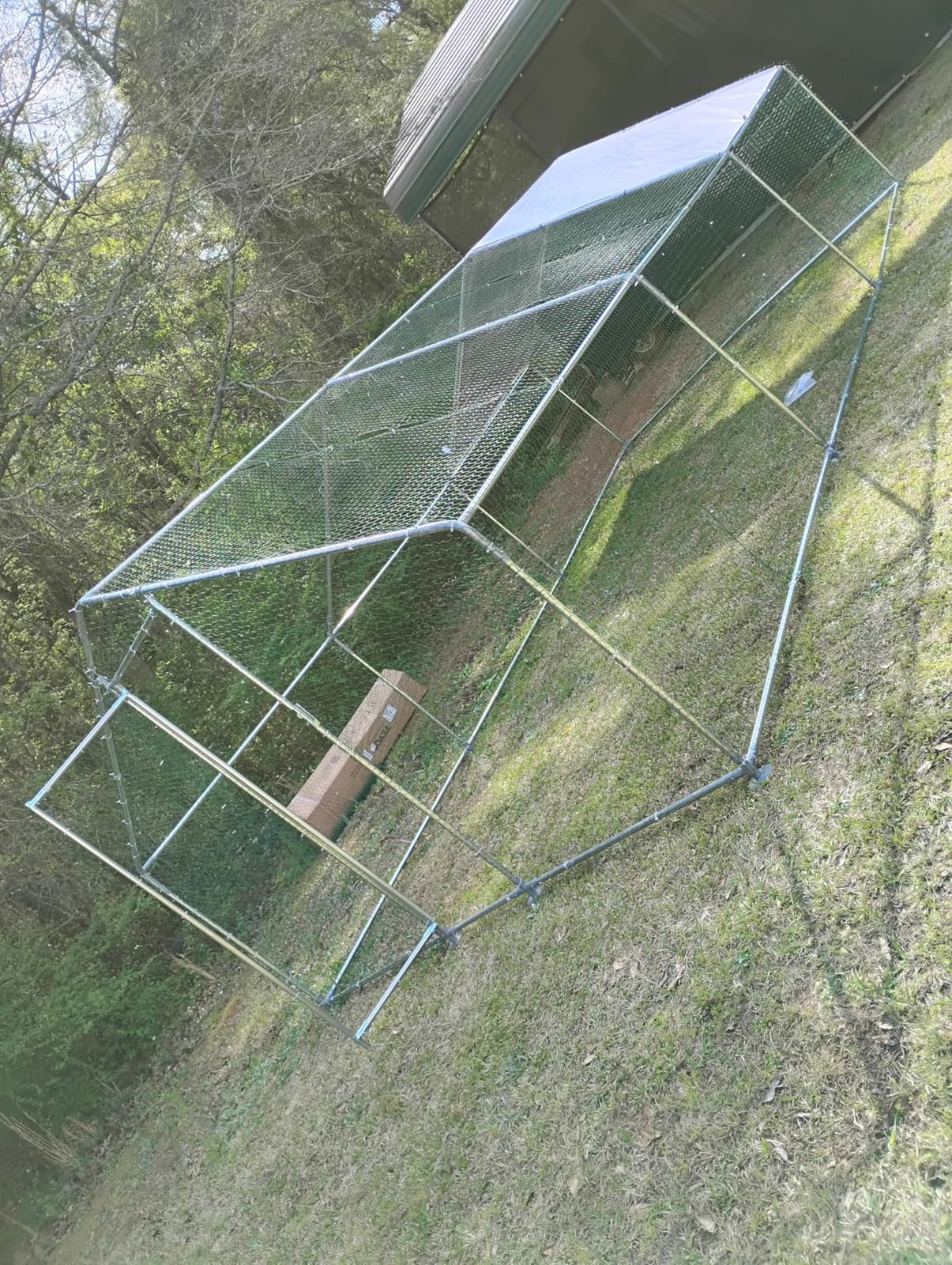 VEVOR Large Metal Chicken Coop with Run, 13.1 x 9.8 x 6.5 ft Walkin Chicken Coop for Yard with Waterproof Cover, Dome Roof Large Poultry Cage for Hen House, Duck Coop and Rabbit Run customer photo 2
