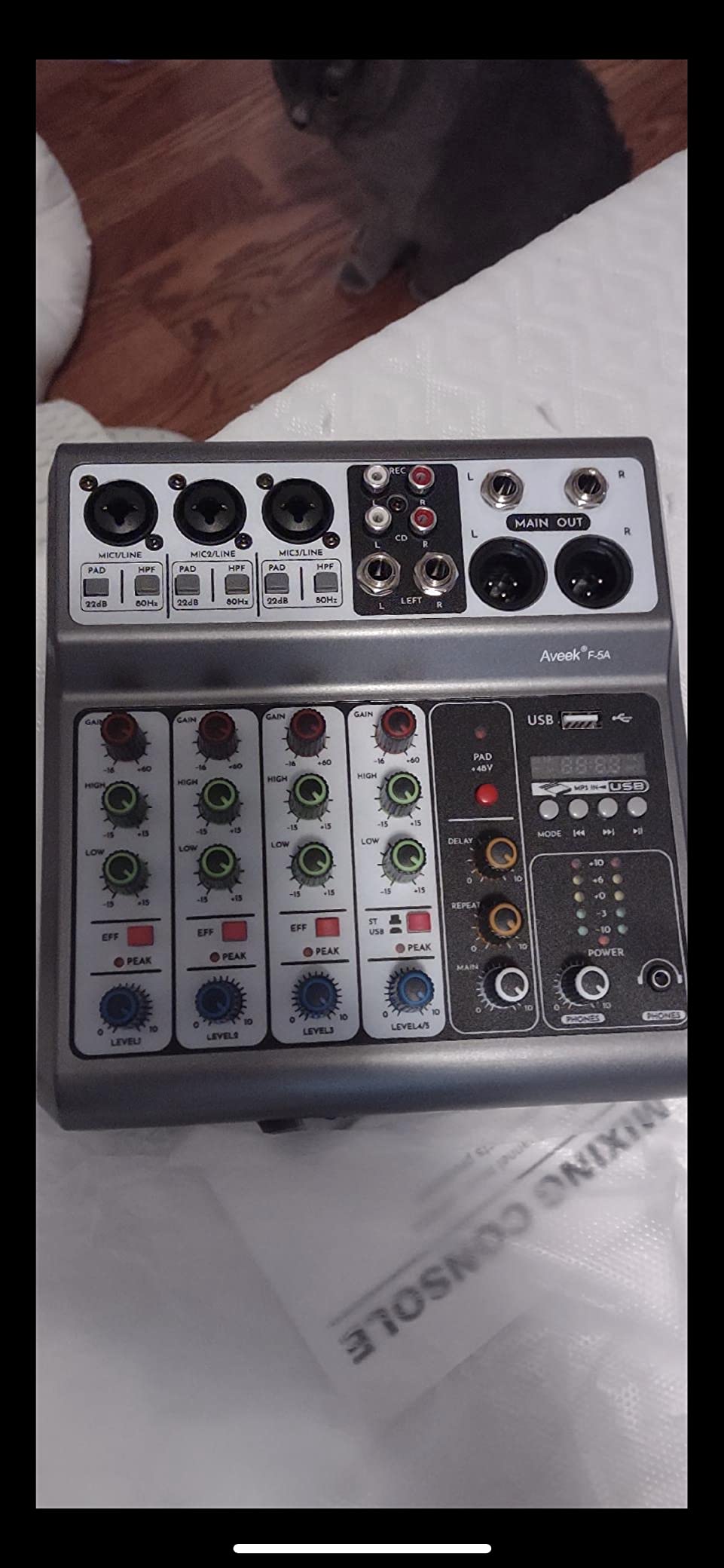 Aveek 5 Channel Audio Mixer, Built-in PC Recording Interface Sound Board customer photo 1