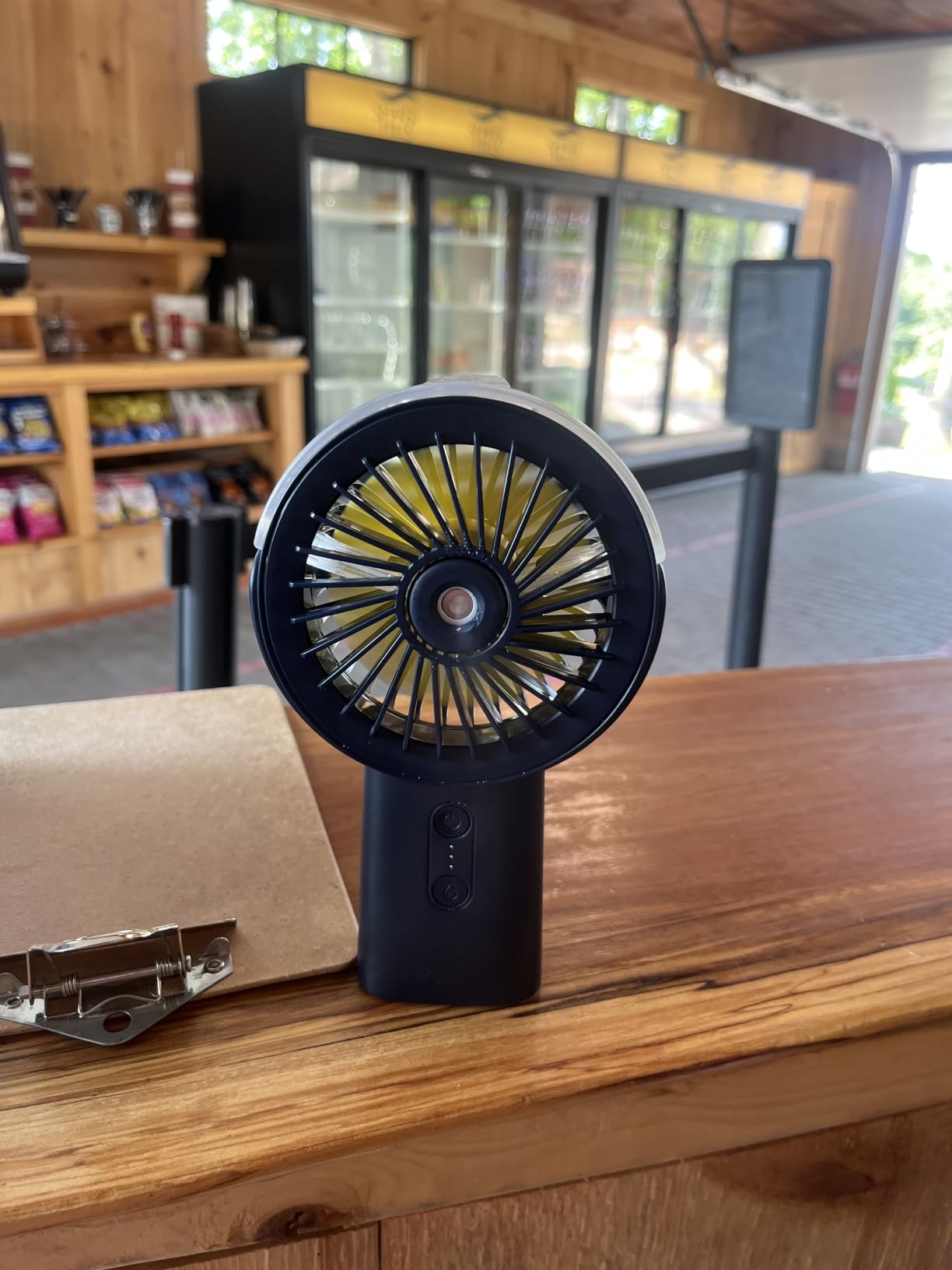 Otlonpe Handheld Misting Fan Portable, Small Personal Hand Held Rechargeable Mist Fan Water Spray, 4000mAh Battery Operated Hand Mister Fans 3-Speed, 4-15 Hrs Runtime for Travel Home Office Outdoor customer photo 2