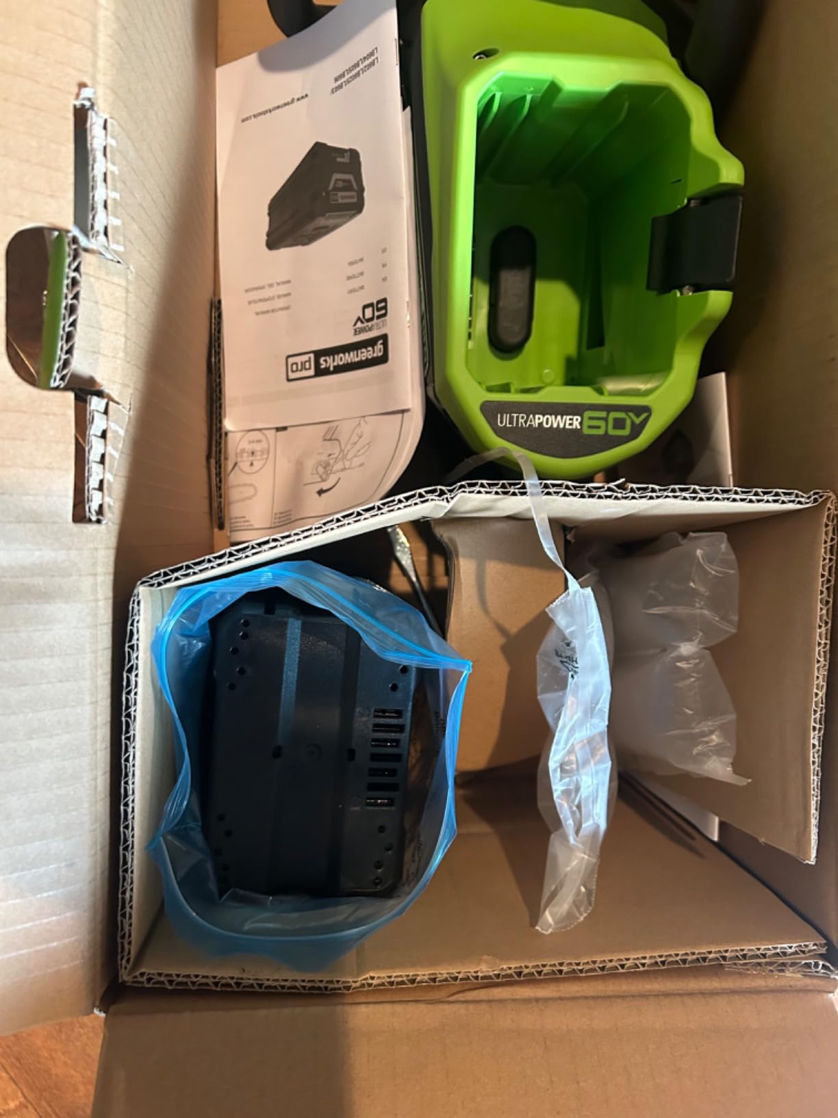 Greenworks 60V 16 in Cordless Electric Chainsaw, 2.5 Ah Battery and Charger customer photo 1