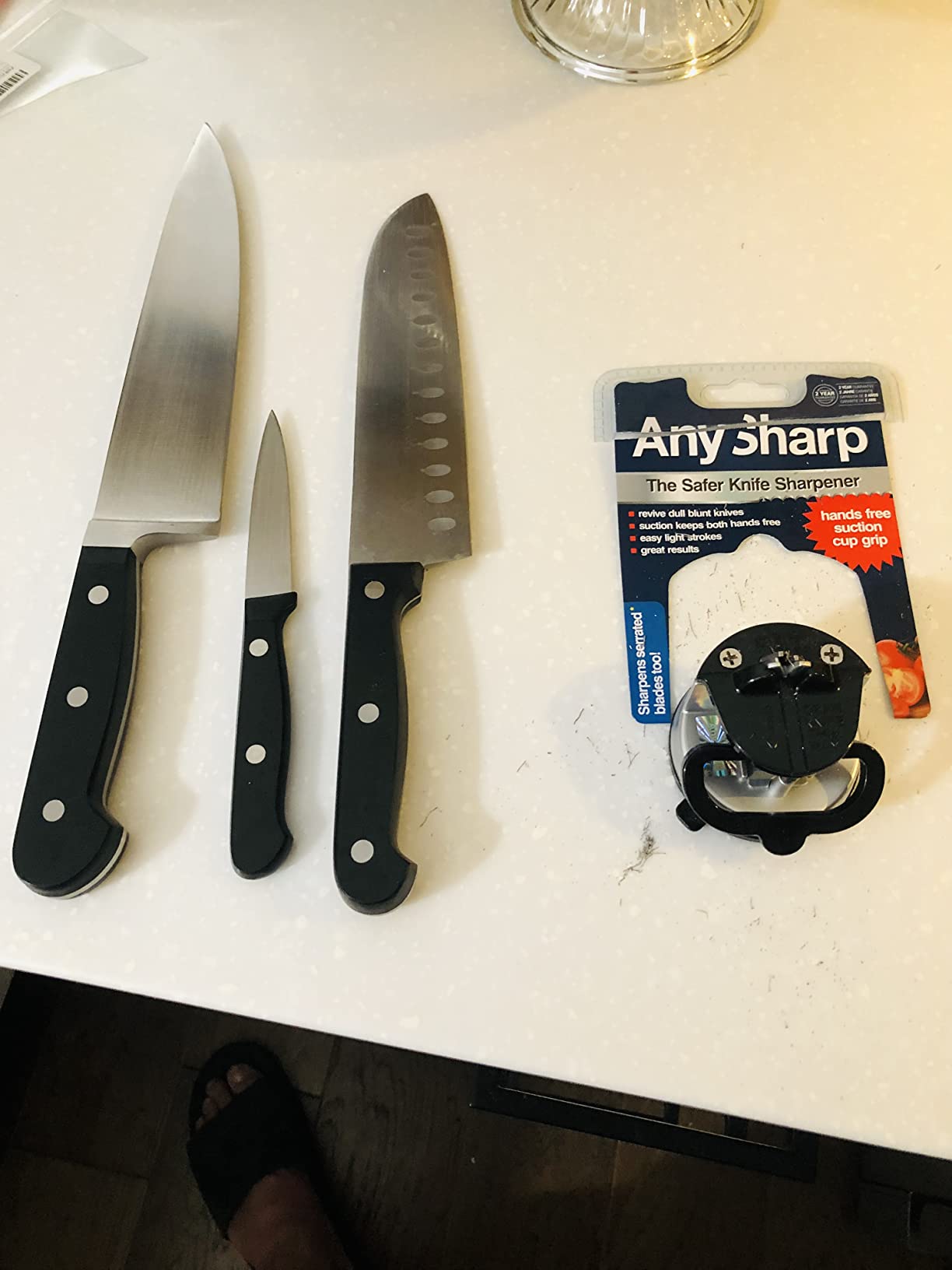 AnySharp – GLOBAL – Easy to Use, Hands Free Knife Sharpener - Red customer photo 2