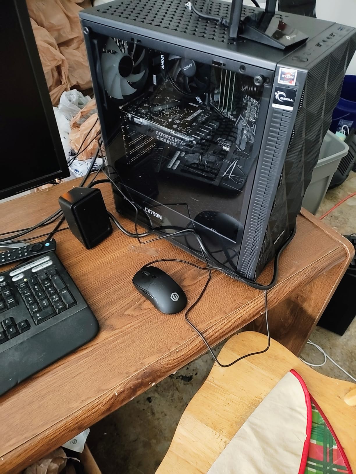 MOROVOL PC Case Pre-Install 4 RGB Fans, ATX Gaming Computer Case with Diamond-Shaped Mesh Front & Tempered Glass Side Panel, USB 3.0 Airflow Mid Tower case,621 customer photo 1