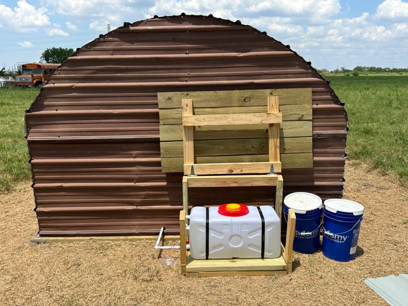 20 Gallon Portable Water Tank with Spigot&Hose customer photo 2