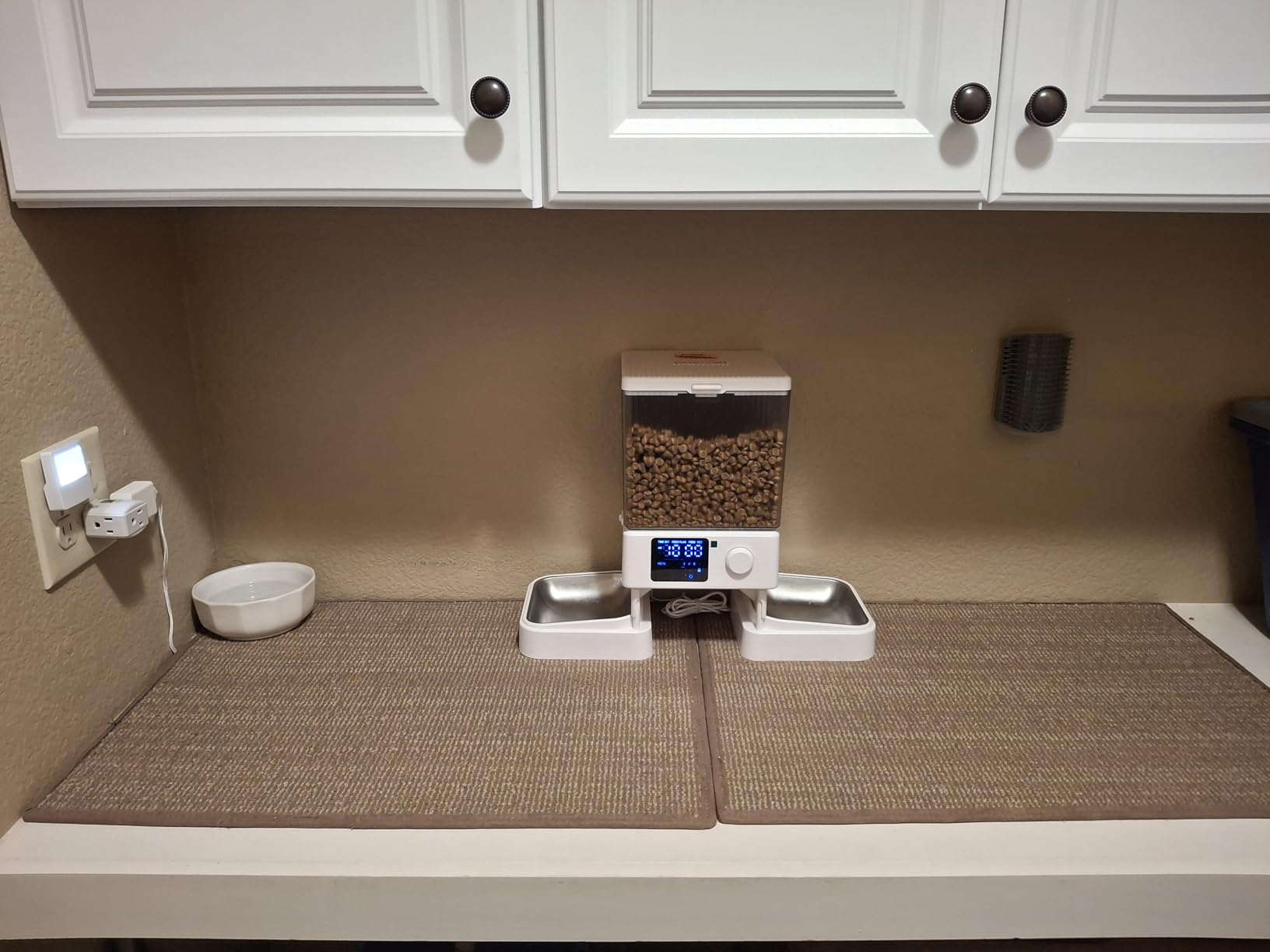 oneisall Automatic Cat Feeder for 2 Cats Pets, Timed Cat Food Dispenser customer photo 2
