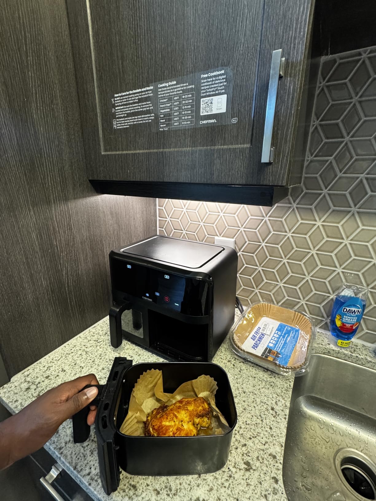 CHEFMAN 6 Quart Dual Basket Air Fryer Oven with Easy View Windows, Sync Finish, Hi-Fry, Auto Shutoff, 2 Independent 3Qt Nonstick Dishwasher Safe Frying Baskets, Digital Double Air Fryer - Black customer photo 2