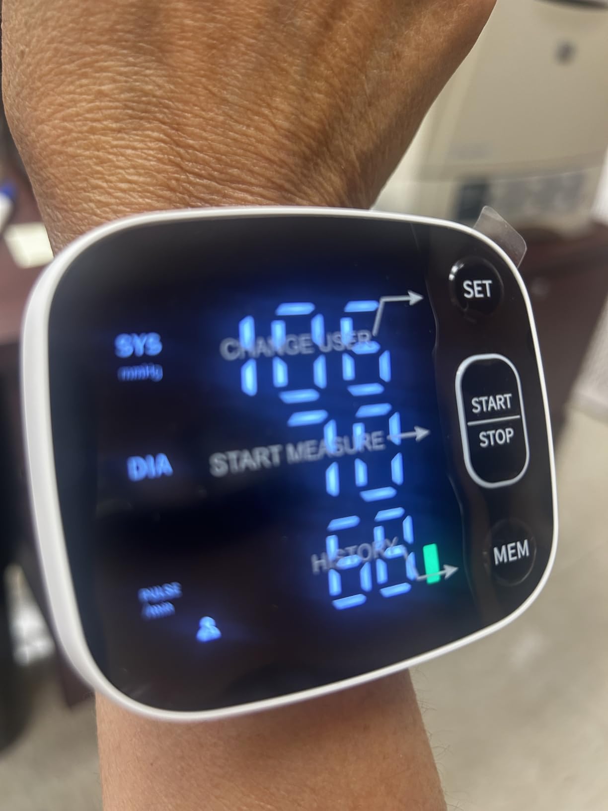 Oklar Wrist Blood Pressure Monitor, FDA Cleared Rechargeable BP Machine customer photo 1