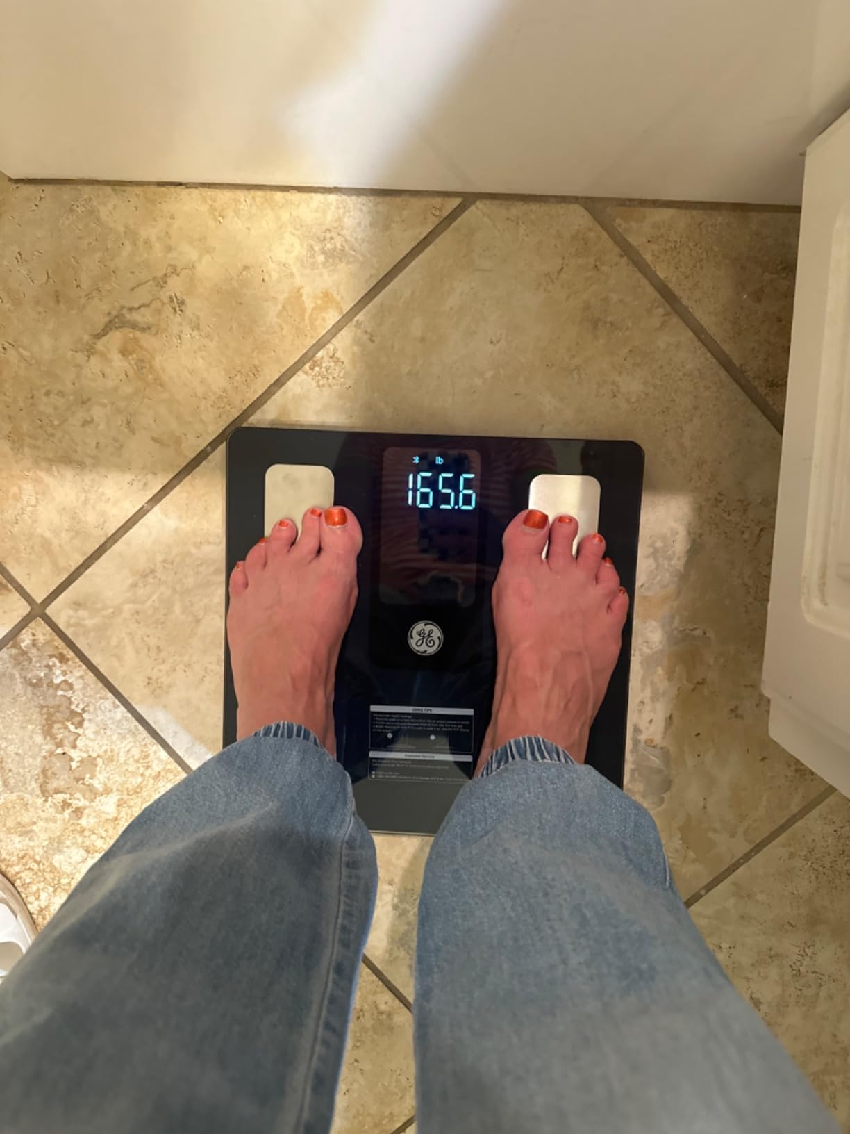 GE Smart Scale for Body Composition, Weight, BMI, 500lb, Large 11.8-Inch customer photo 1