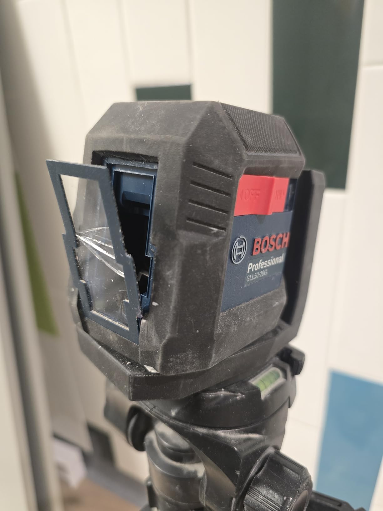 BOSCH GLL50-20G 50 Ft Green-Beam Self-Leveling Cross-Line Laser Level customer photo 2