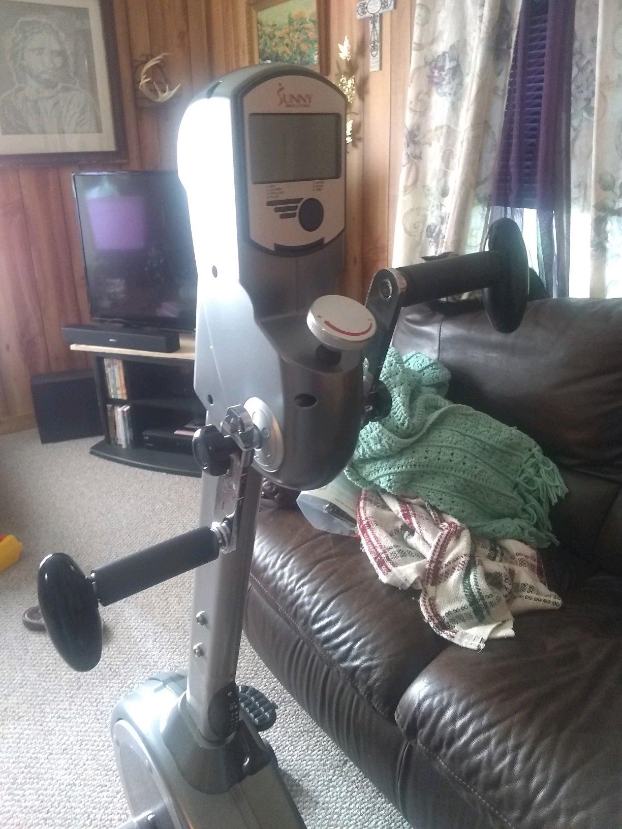 Sunny Health & Fitness Smart Magnetic Recumbent Bike for Home Cardio customer photo 2