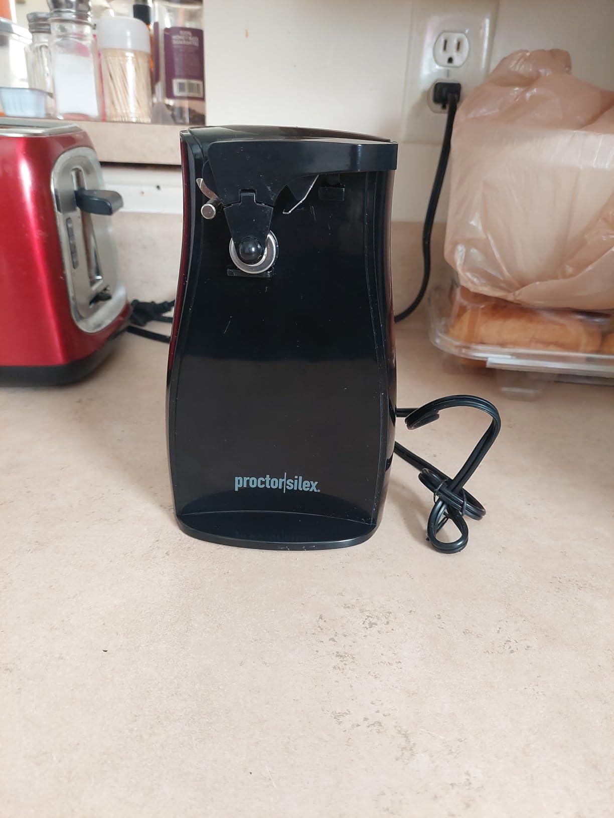 Proctor Silex Power Electric Automatic Can Opener for Kitchen with Knife Sharpener, Twist-off Easy-Clean Lever, Cord Storage, Red (75226) customer photo 2