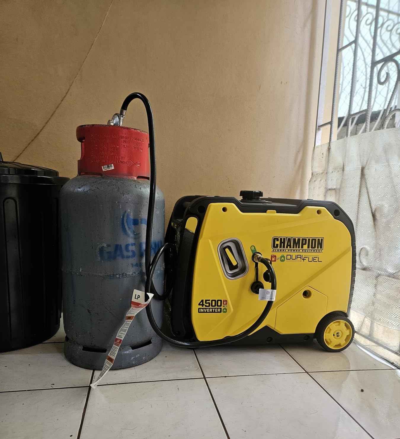 Champion 4500-Watt Electric Start Dual Fuel Portable Inverter Generator customer photo 2