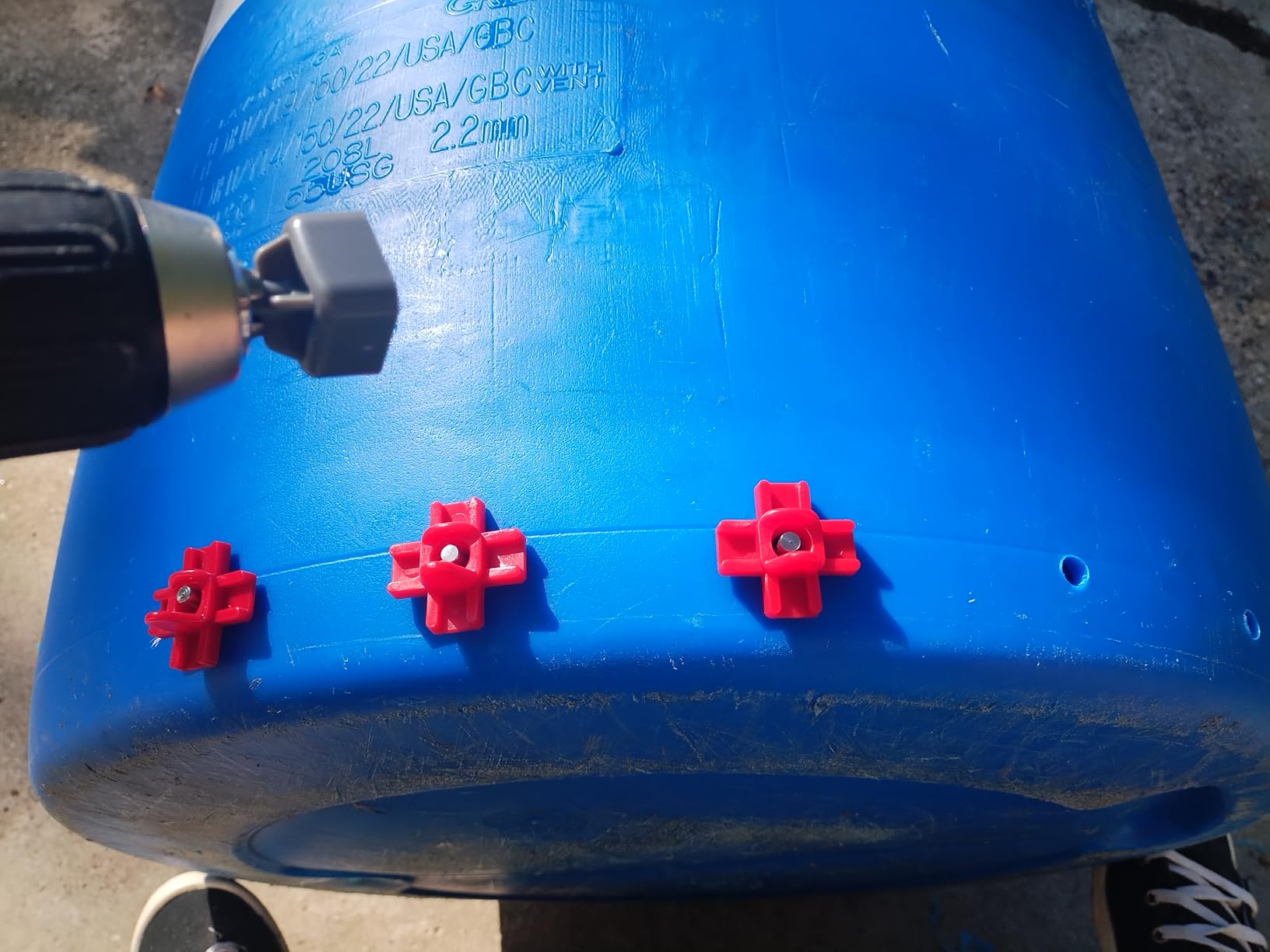 15 Pack Horizontal Chicken Waterer Nipples,Leakproof Chicken Nipple Water for Poultry Coop, Durable ABS Plastic & Stainless Steel, Water Saving Design,with Drill Bits customer photo 1