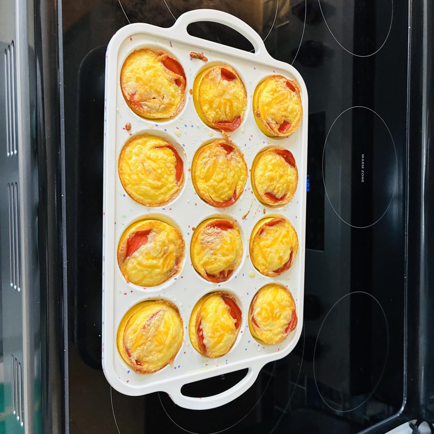 Vinino 2Pack Silicone Muffin Pan for Baking with Metal Reinforced Frame, 12 Cup Regular Size Cupcake Pan, BPA Free Silicone Muffin Tray, Cupcake Baking Pan Bite Molds for Oven Dishwasher Safe customer photo 1