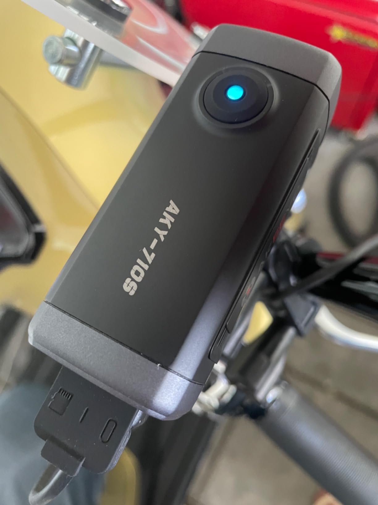 AKEEYO AKY-710S Motorcycle Camera 4K 28fps, 2K 55fps, Wide-Angle 142°, IP67, 5MP, Loop & Emergency Recording, Parking Monitor, Motorcycle Bike,Outdoor Sports, Rechargeable,32GB Card Included customer photo 2