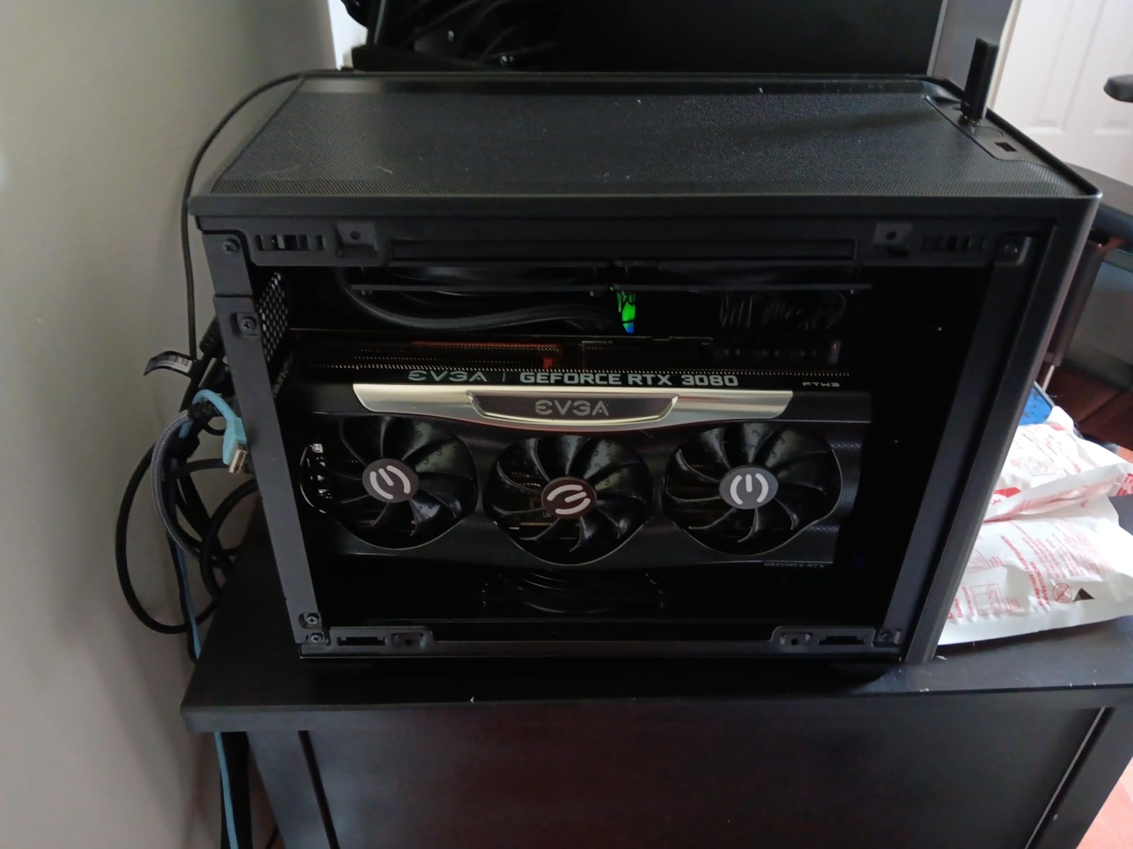 Cooler Master NR200P V2 Mini-ITX PC Case Ready, SFX Fit PSU Ready to Install, 280mm AIO Support, 357mm Vertical GPU Mount, Designed Ready Nvidia RTX 5090 | AMD RX 9070 XT, Tempered Glass, DIY customer photo 2