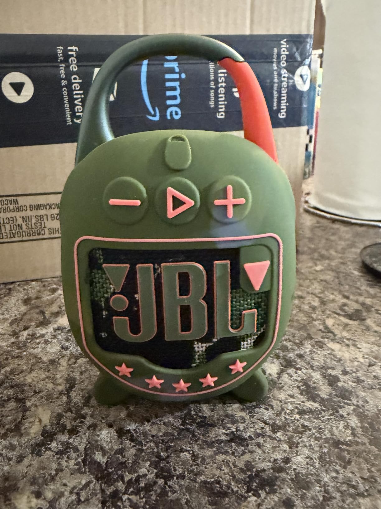 JBL Clip 5 - Ultra-Portable Waterproof Speaker - Purple customer photo 1