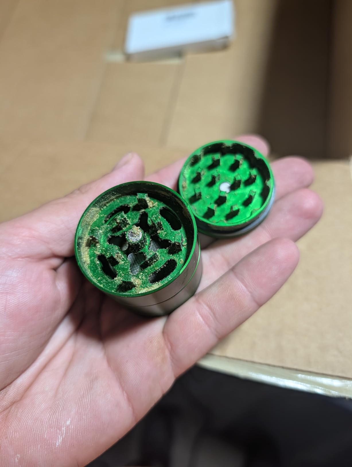 Santa Cruz Shredder Metal Spice Grinder Made in USA (Large (2.7 Inch), Rasta) customer photo 1