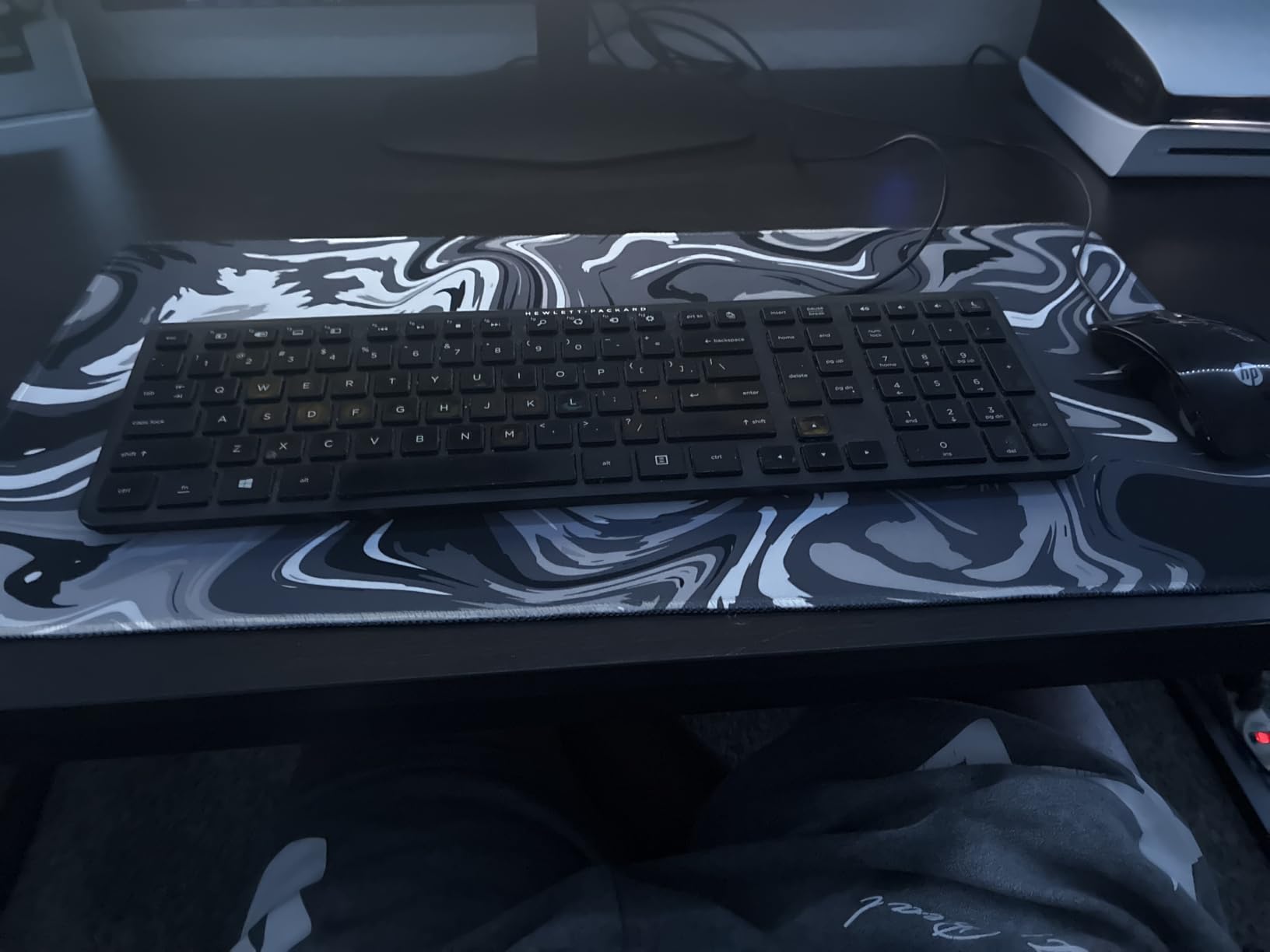 Rcege Large Gaming Mouse Pad Extended Desk Mat with Non Slip Stitched Edge customer photo 1