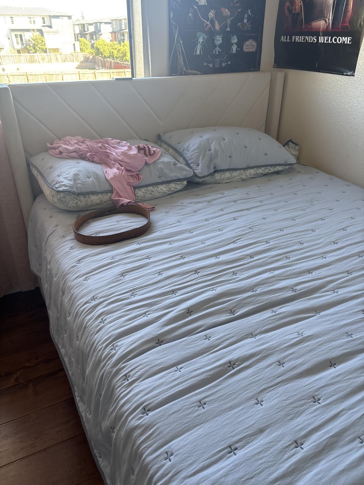 Yaheetech Queen Bed Frame with Chevron Channel-Tufted Headboard, Beige customer photo 1