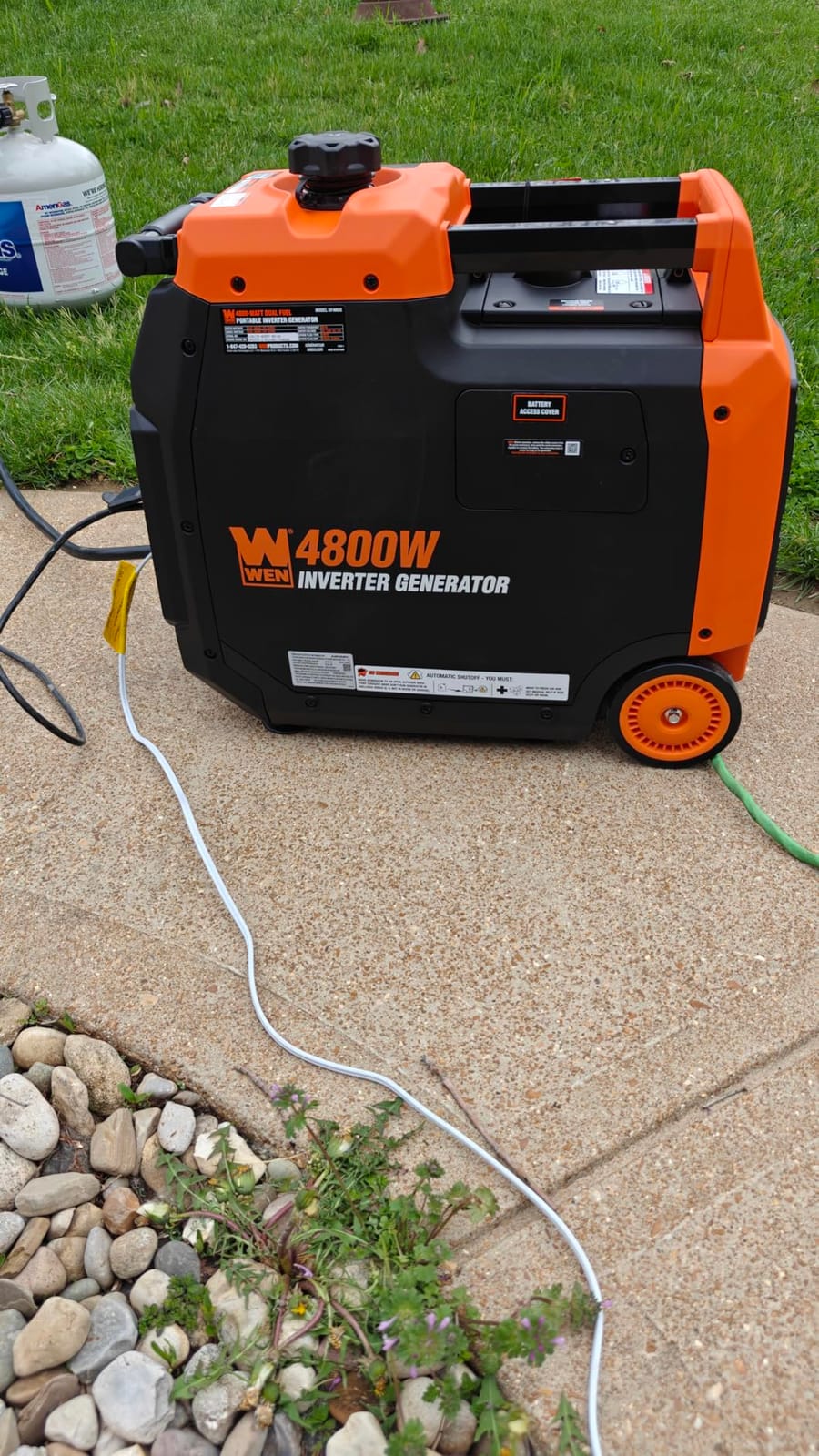 WEN Quiet and Lightweight 4800-Watt Dual Fuel RV-Ready Electric Start Portable Inverter Generator with Fuel Shut Off and CO Watchdog (DF480iX) customer photo 2