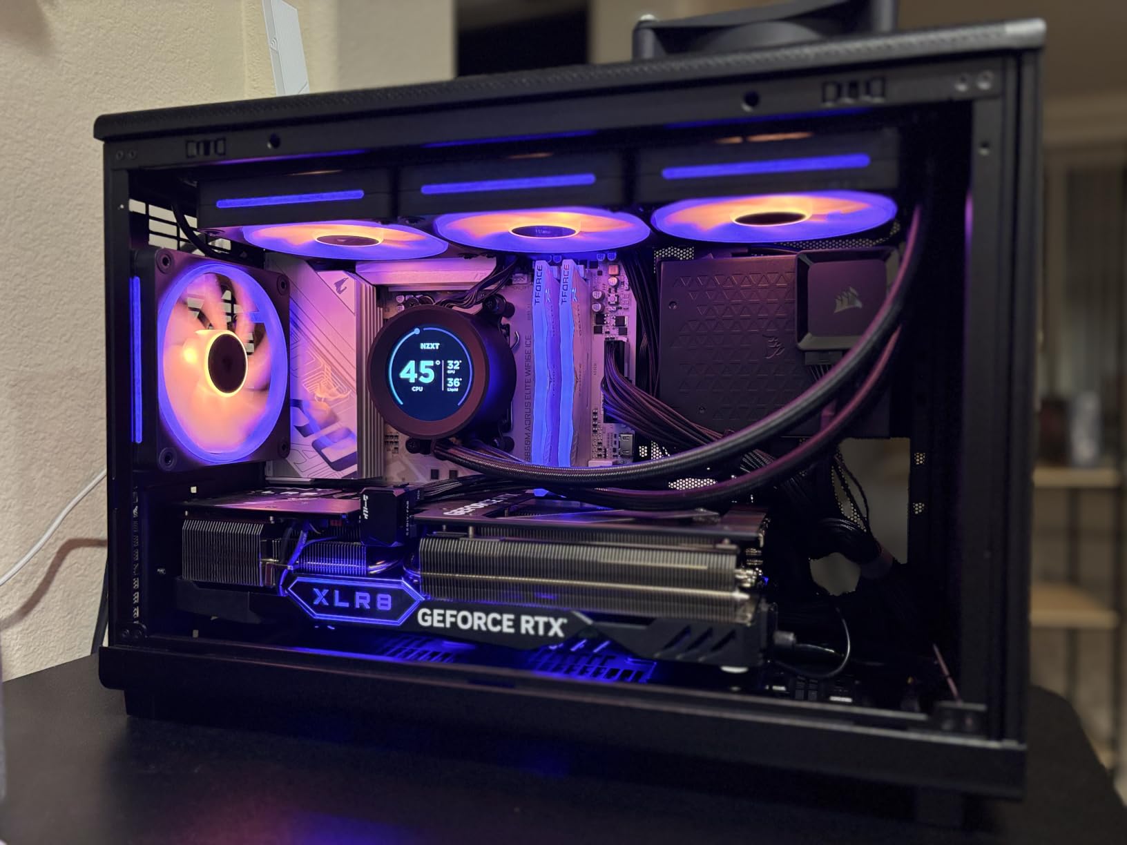 CORSAIR SF1000 (2024) Small ATX 3.1 PCIe 5.1 1000W Power Supply – Black customer photo 2